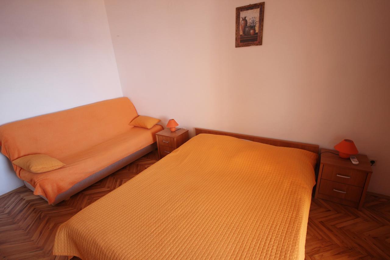 Apartments Njaco Ražanac Exterior foto
